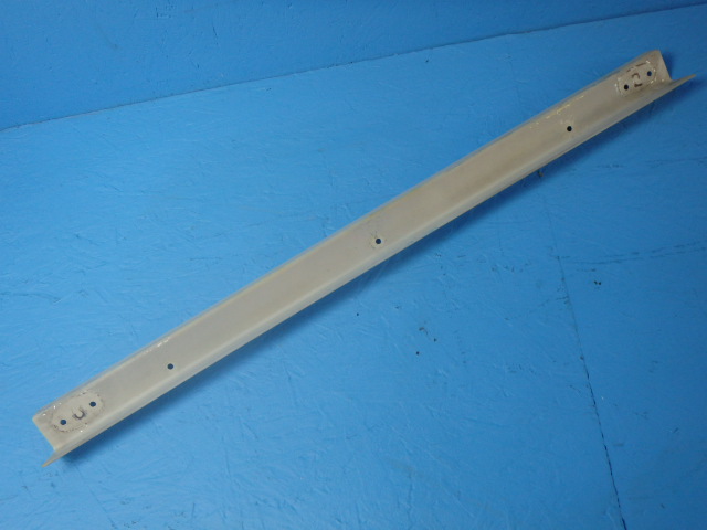 0514067-1 Cessna - SHIELD - FRONT SPAR HEADLINER RETAINER